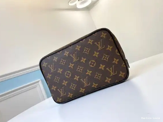 Rep TOILETRY LOUIS VUITTON POUCH GM 0225