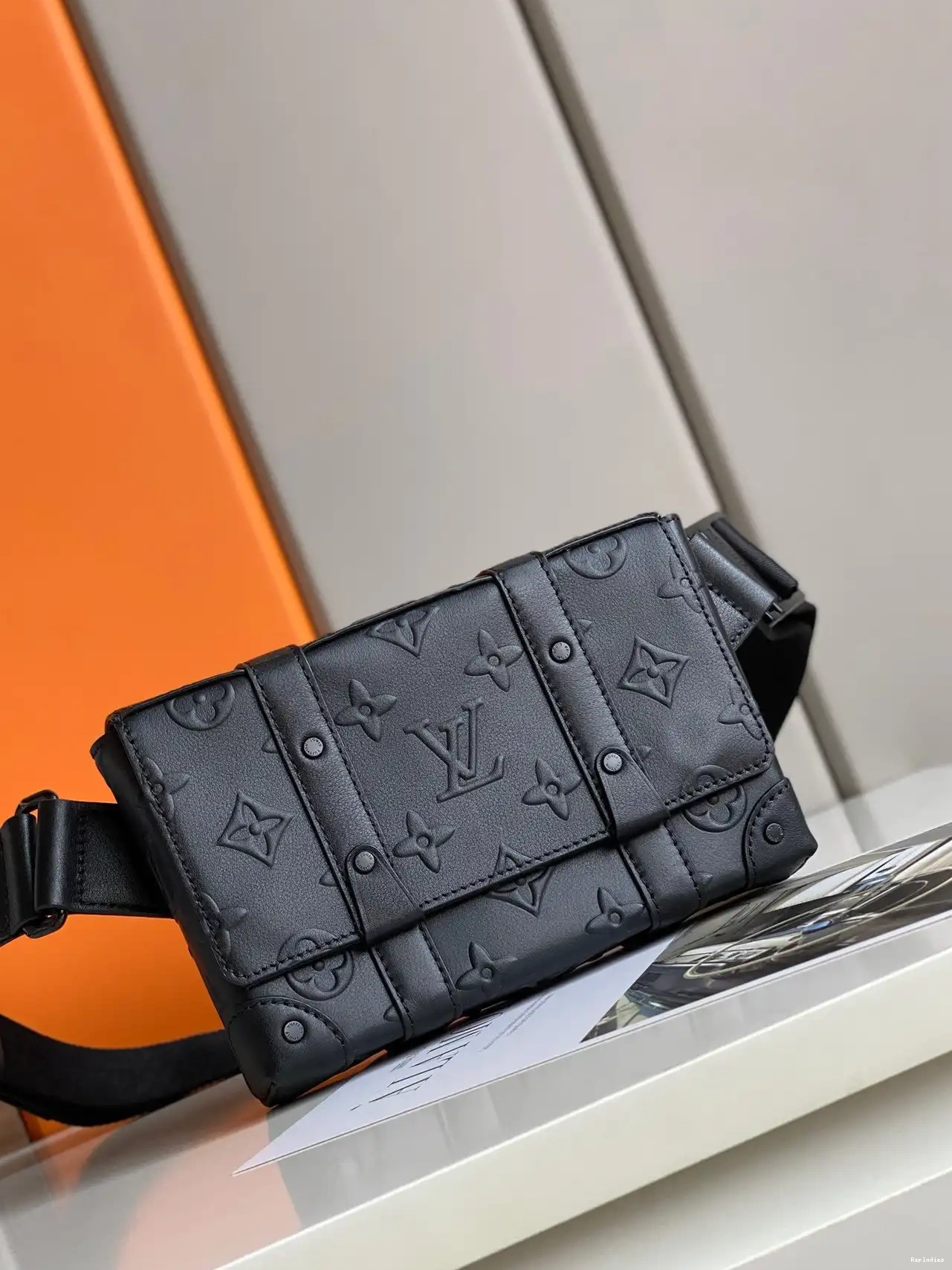 Cheap SLINGBAG TRUNK LOUIS VUITTON 0210