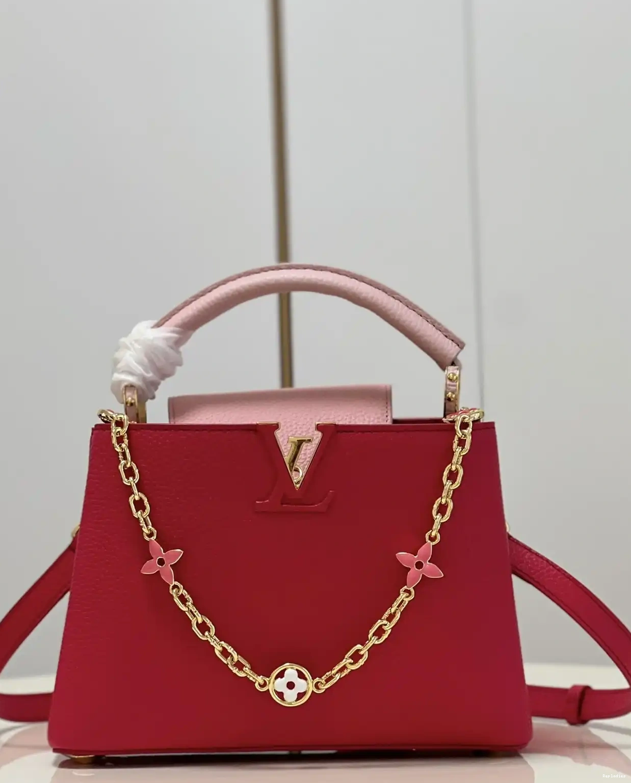 Rep LOUIS BB CAPUCINES VUITTON 0219