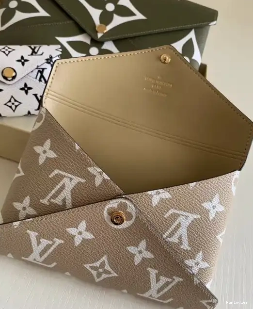 Rep VUITTON LOUIS KIRIGAMI POCHETTE 0221