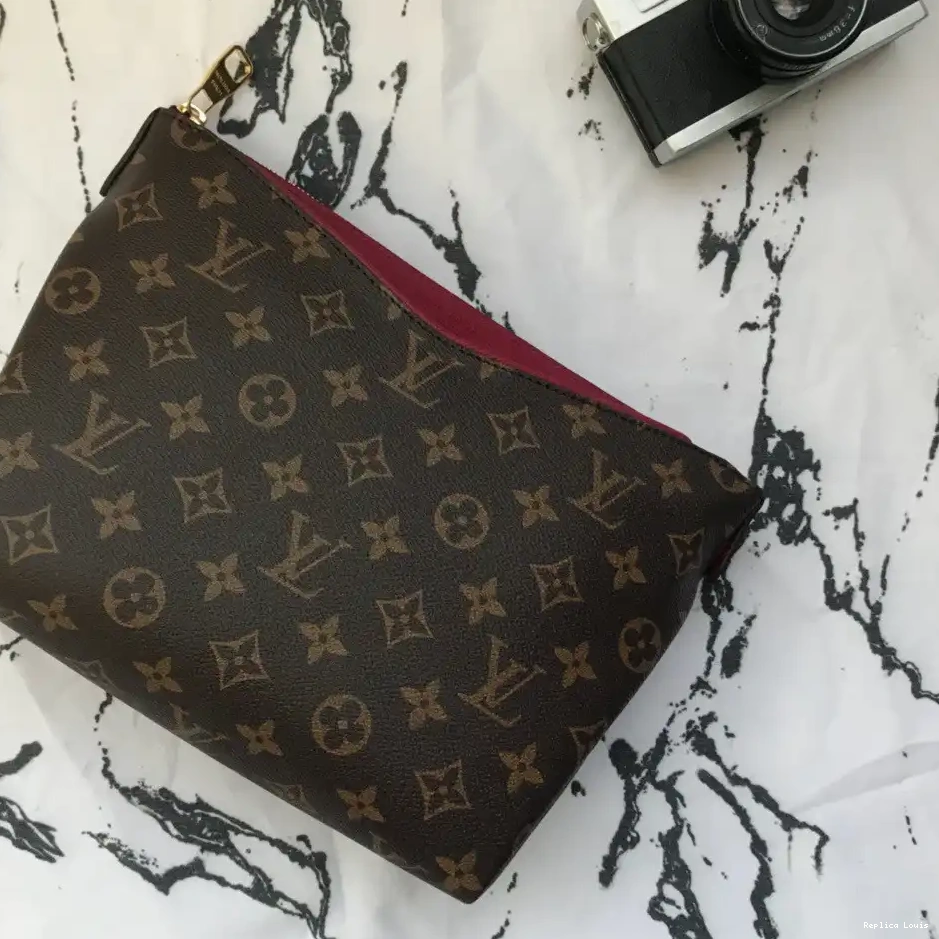 Rep Vuitton BEAUTY CASE Louis PALLAS 0210