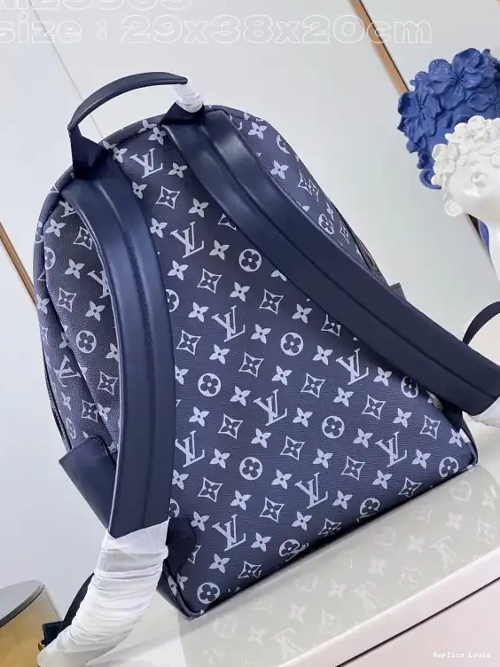 Rep LOUIS PM VUITTON DISCOVERY BACKPACK 0208