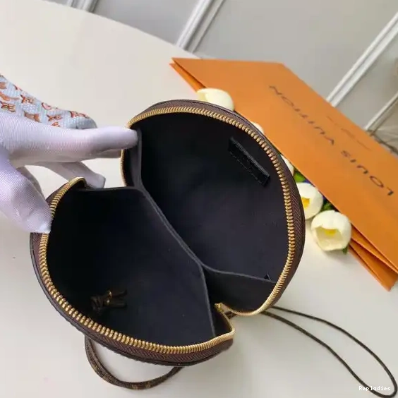 Rep VUITTON TOUPIE LOUIS 0212