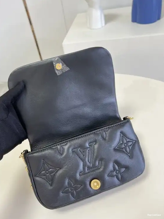 Rep WALLET LOUIS VUITTON ON STRAP BUBBLEGRAM 0223