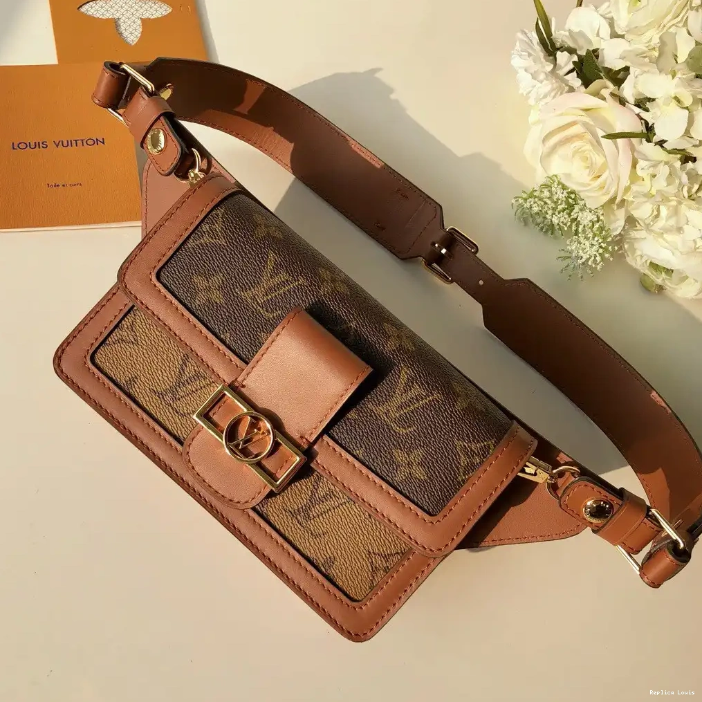 Rep Vuitton Bag（2019 Show） Louis Spring Belt 0216