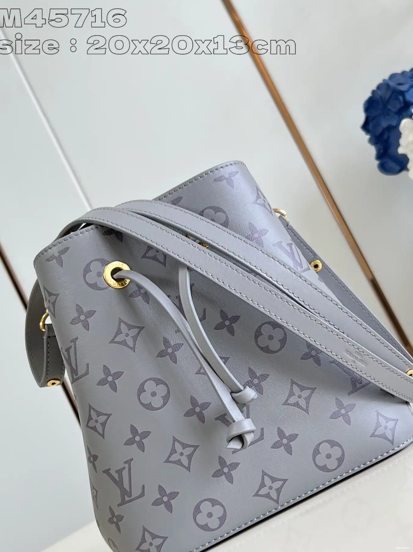 Cheap BB-20*20*13cm NÉONOÉ VUITTON LOUIS 0215