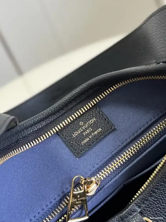 Rep LOUIS PM VUITTON CARRYALL 0211