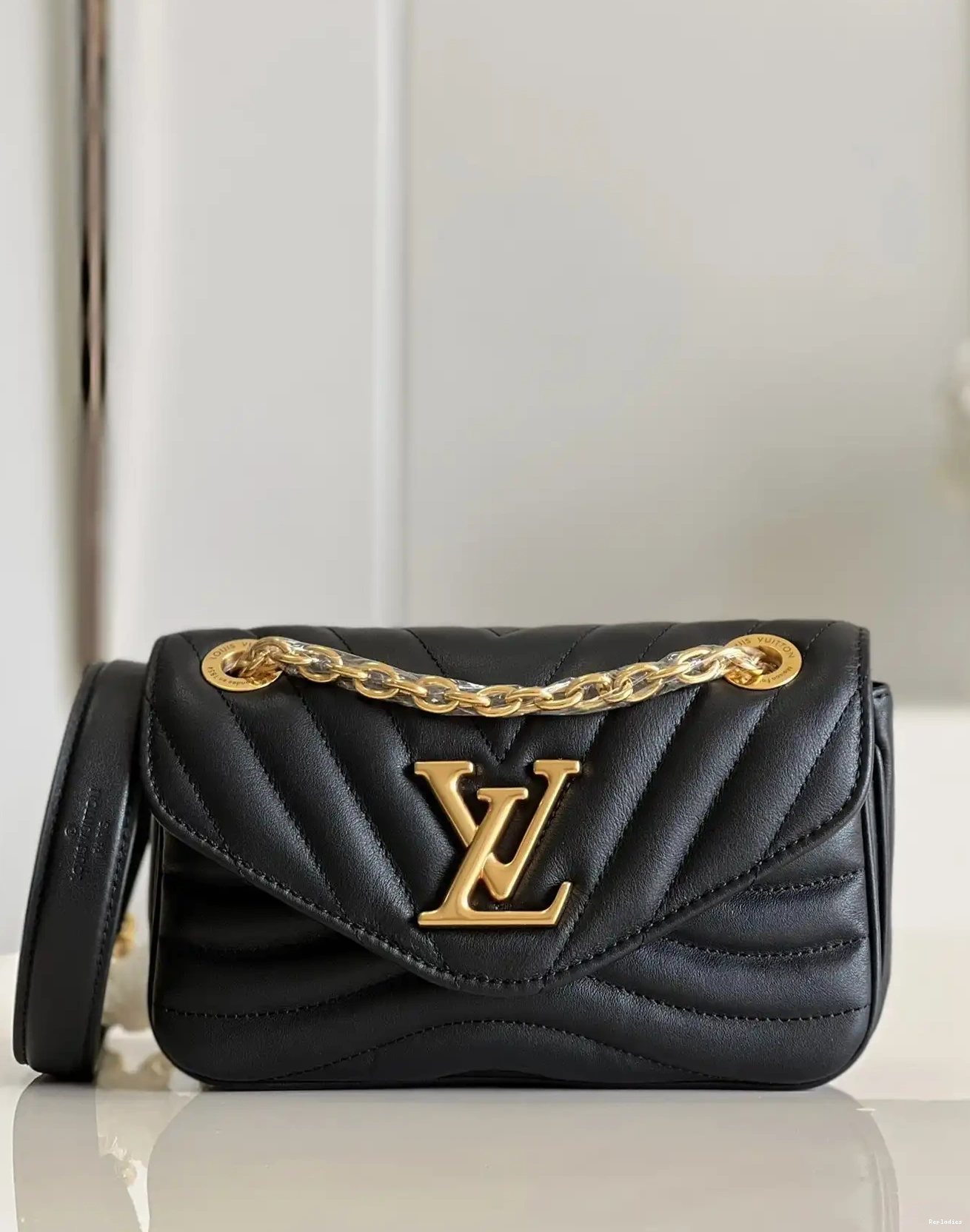 Rep CHAIN WAVE NEW BAG VUITTON PM LOUIS 0222