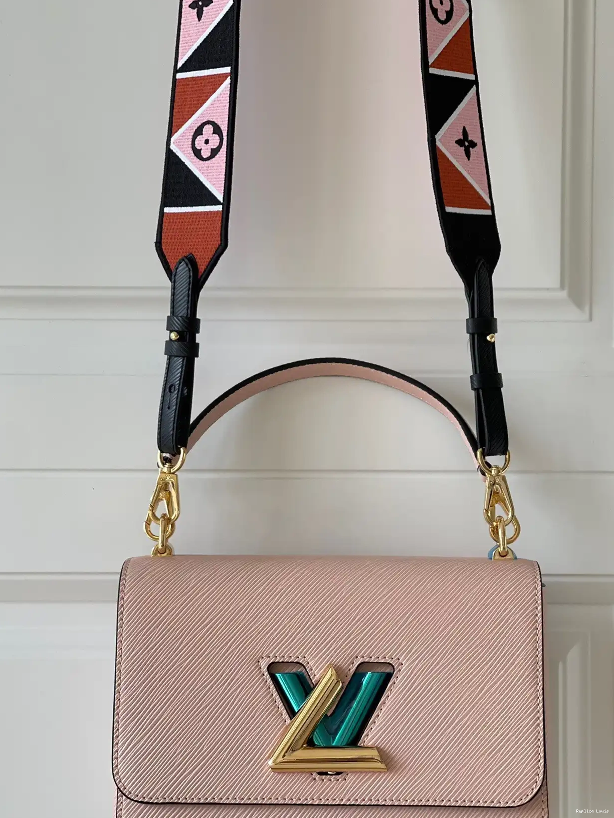 Cheap VUITTON TWIST LOUIS MM 0210