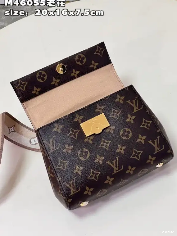 Rep CLUNY BB LOUIS VUITTON 0212