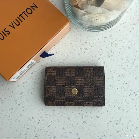 Rep 6 LOUIS KEY VUITTON HOLDER 0217