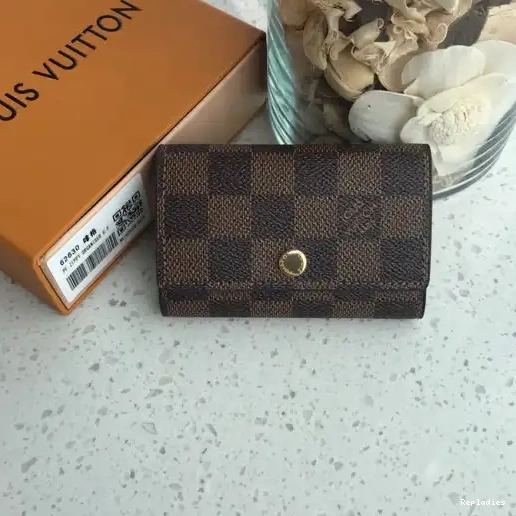 Rep 6 LOUIS KEY VUITTON HOLDER 0217