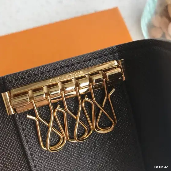 Rep 6 LOUIS KEY VUITTON HOLDER 0217