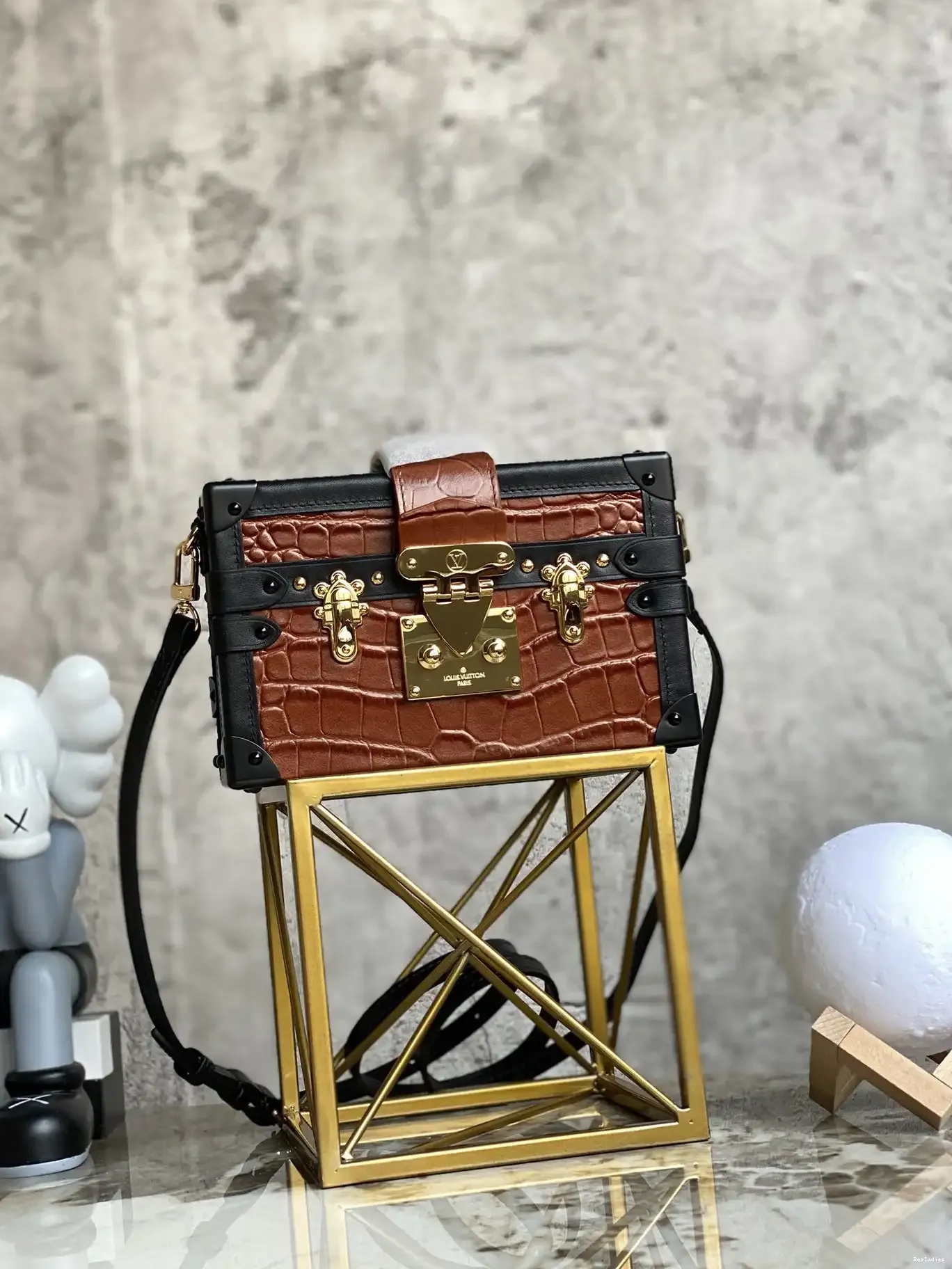 Rep MALLE PETITE LOUIS VUITTON 0207