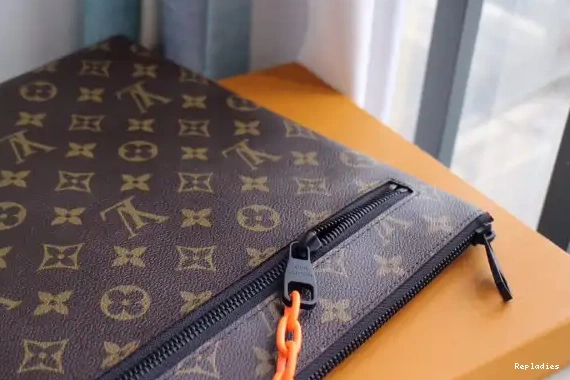 Rep CLUTCH LOUIS VUITTON 0219