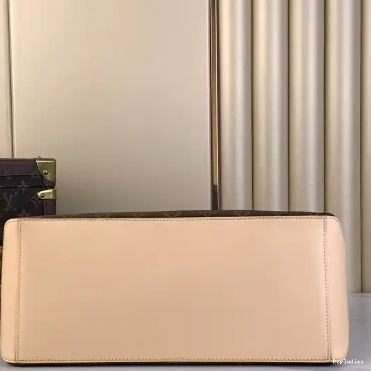 Cheap LOUIS VUITTON Mezzo 0210