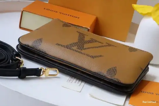 Rep VUITTON DOUBLE POCHETTE LOUIS ZIP 0227