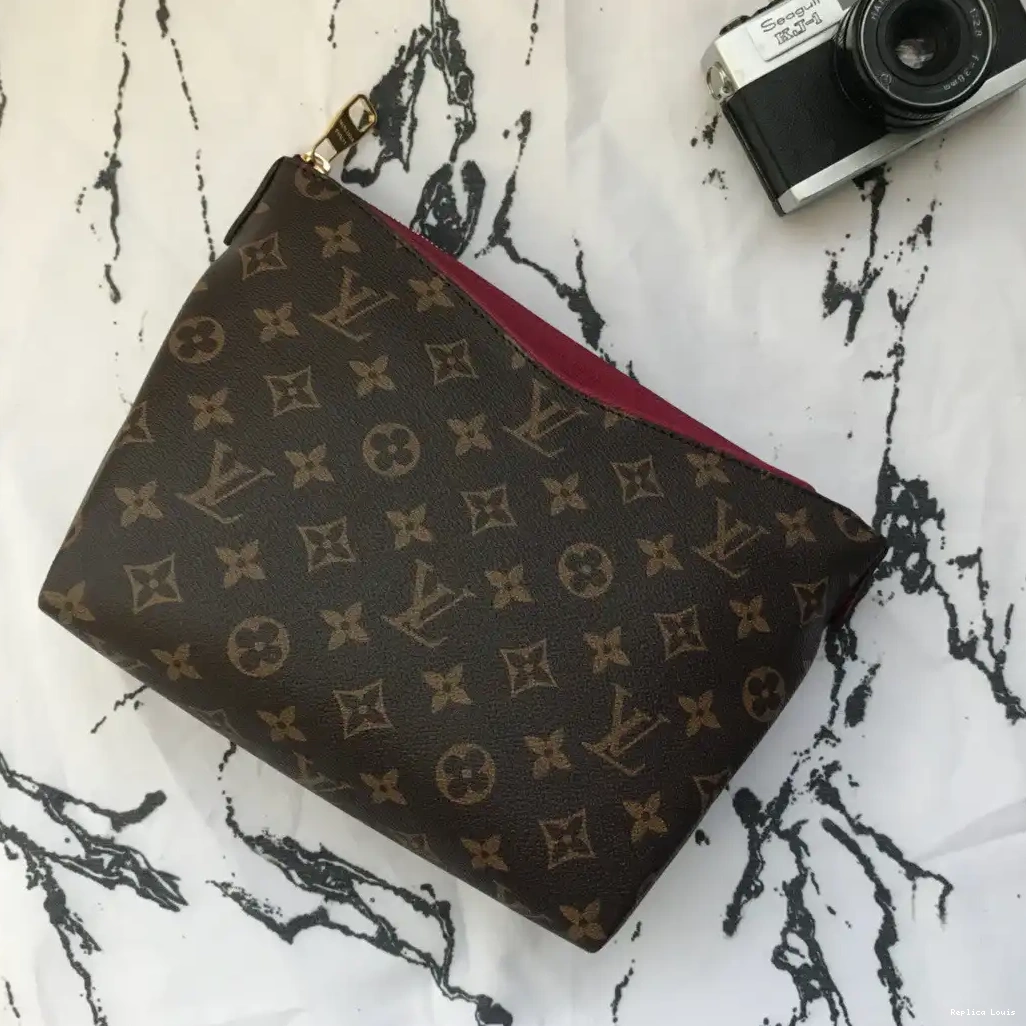 Rep Vuitton BEAUTY CASE Louis PALLAS 0210