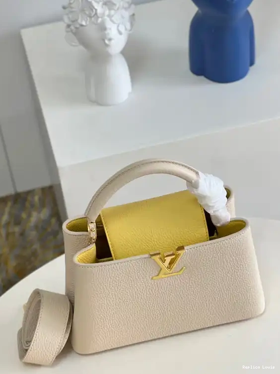 Rep VUITTON CAPUCINES LOUIS BB 0217