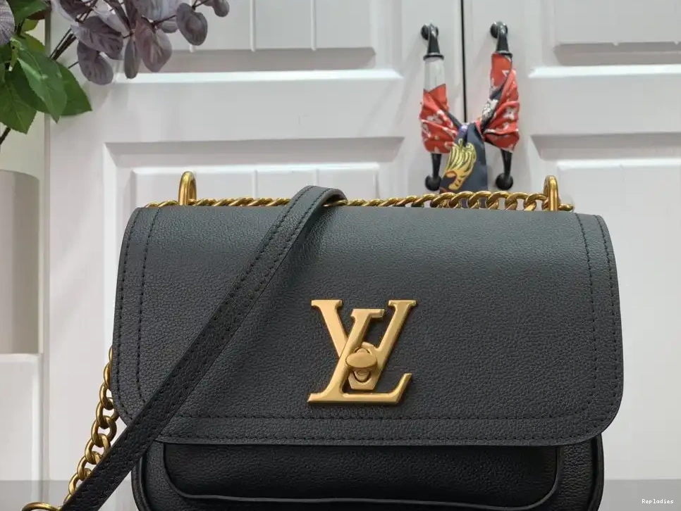 Rep CHAIN LOCKME VUITTON PM LOUIS 0213