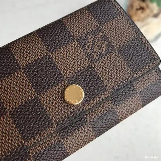 Rep 6 LOUIS KEY VUITTON HOLDER 0217