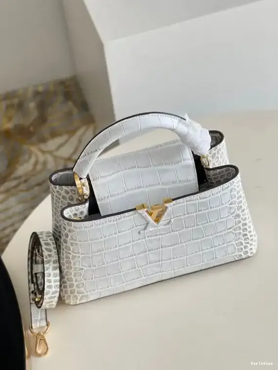 Rep VUITTON CAPUCINES LOUIS BB 0207