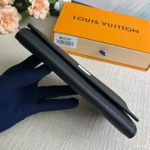 Cheap LOUIS VUITTON WALLET LOCKME 0212