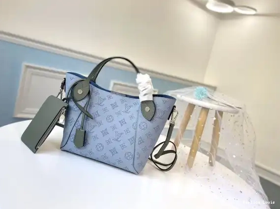 Cheap VUITTON PM HINA LOUIS 0225