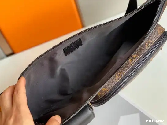 Cheap VUITTON BUMBAG CHRISTOPHER LOUIS 0225