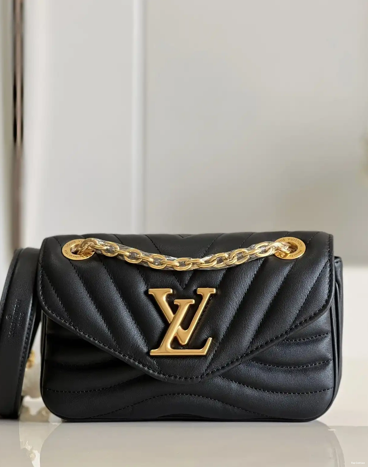 Rep CHAIN WAVE NEW BAG VUITTON PM LOUIS 0222