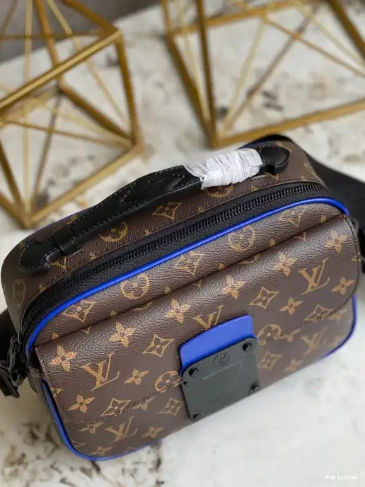 Rep LOUIS S VUITTON LOCK MESSENGER 0221