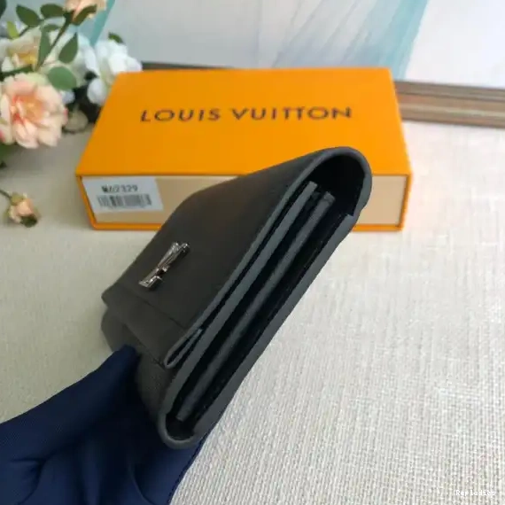 Cheap LOUIS VUITTON WALLET LOCKME 0212