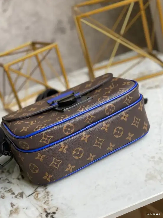 Rep LOUIS S VUITTON LOCK MESSENGER 0221