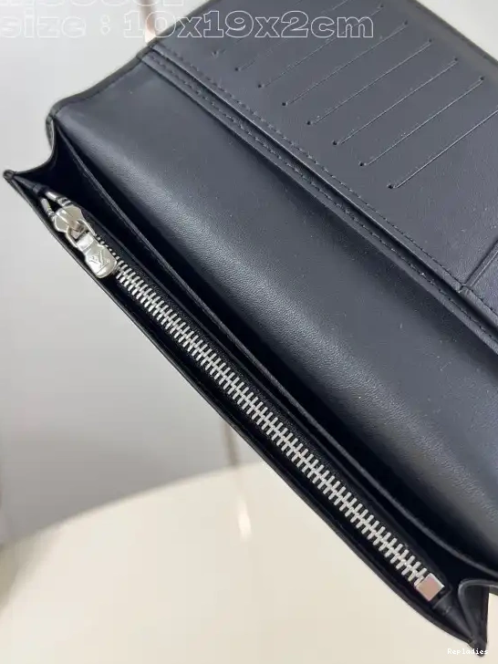 Rep VUITTON BRAZZA WALLET-10*19*2cm LOUIS 0223