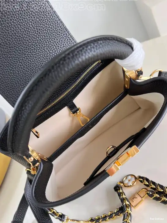 Rep VUITTON LOUIS BB-27*18*9CM CAPUCINES 0214