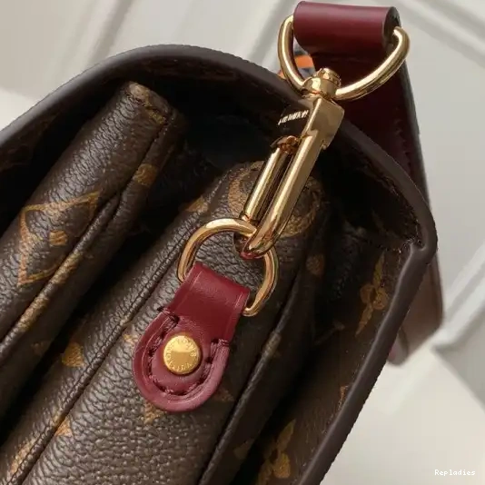 Rep METIS POCHETTE LOUIS VUITTON 0224