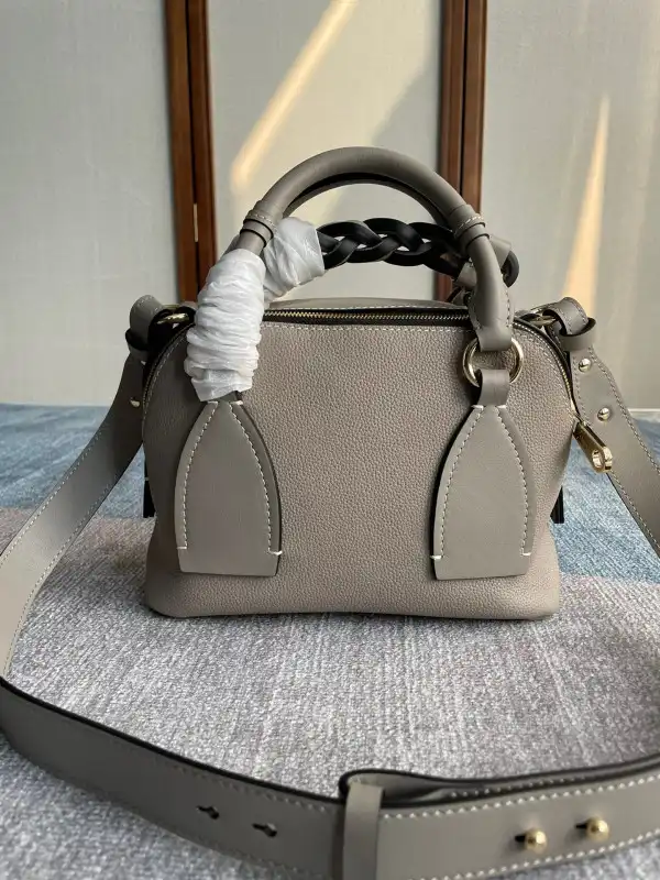 Cheap CHLOÉ SMALL DARIA BAG 0206