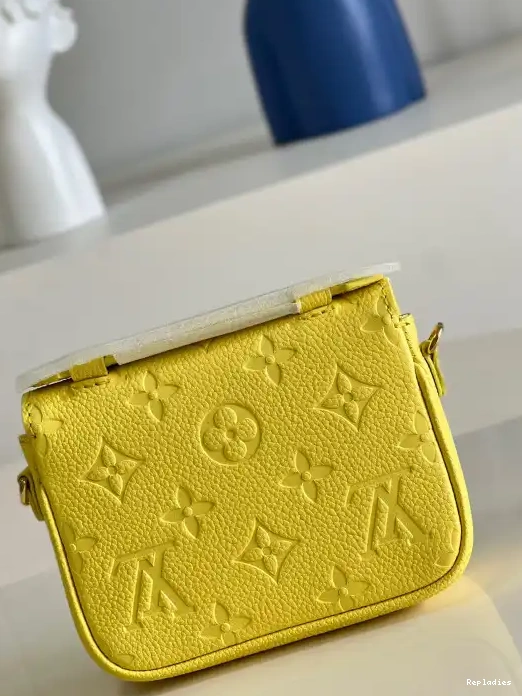 Rep Vuitton Louis MICRO METIS 0212