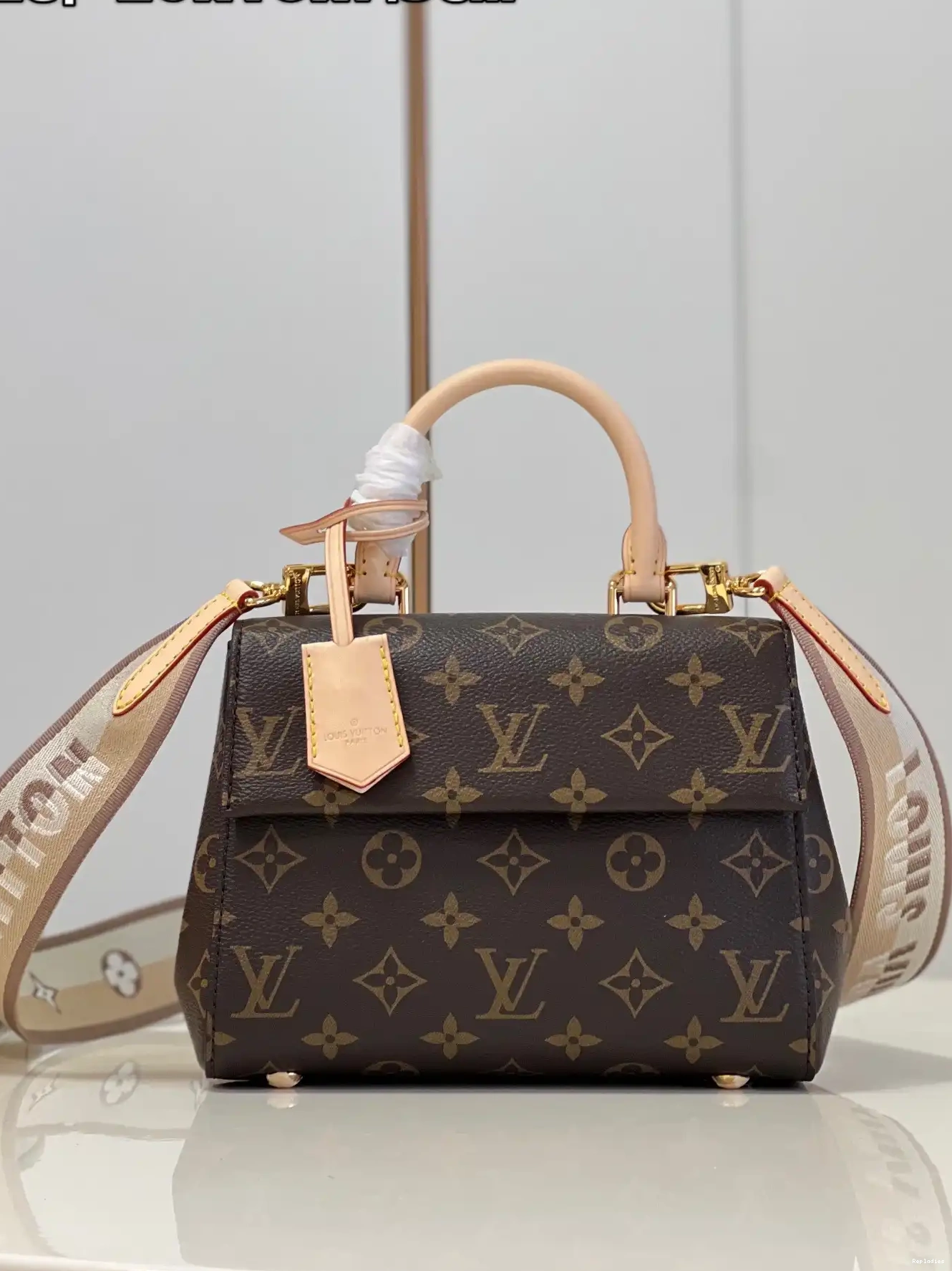 Rep CLUNY BB LOUIS VUITTON 0212