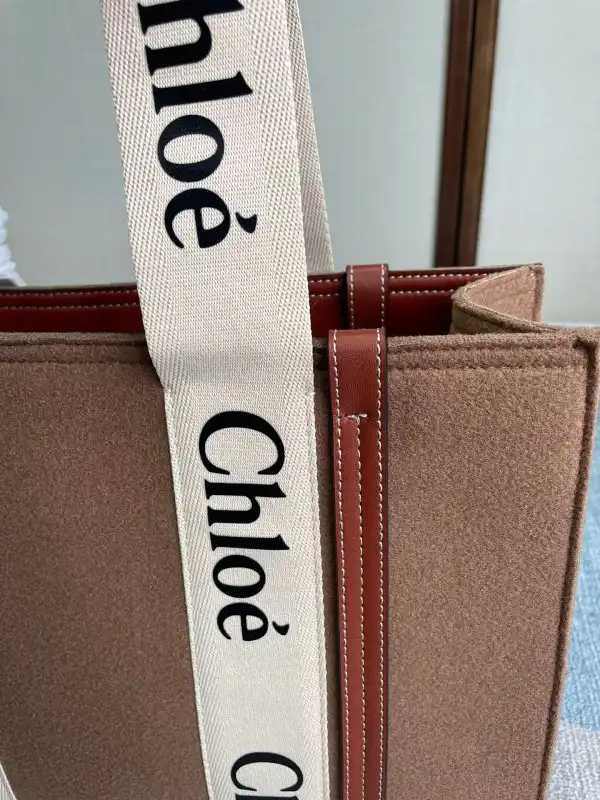 Cheap CHLOÉ MEDIUM WOODY TOTE BAG 0206