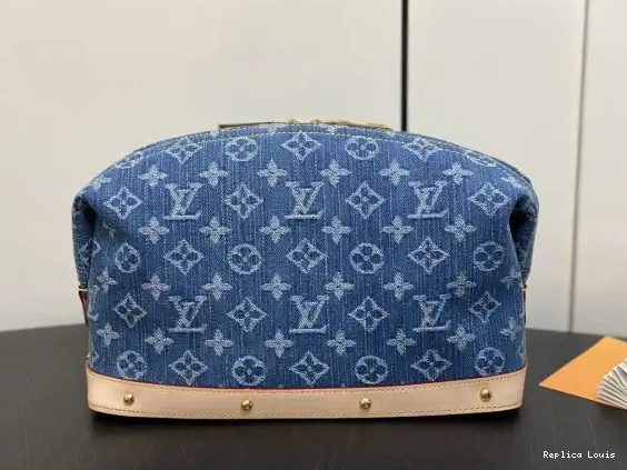 Cheap Pochette PM Louis Cosmétique Vuitton 0313