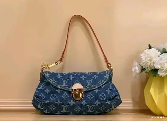 Rep HANDBAG LOUIS PLEATY VUITTON 0309